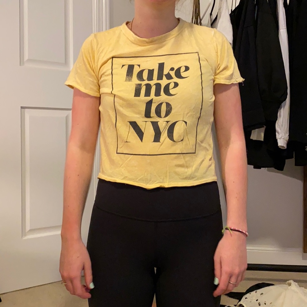 Light yellow cropped tee